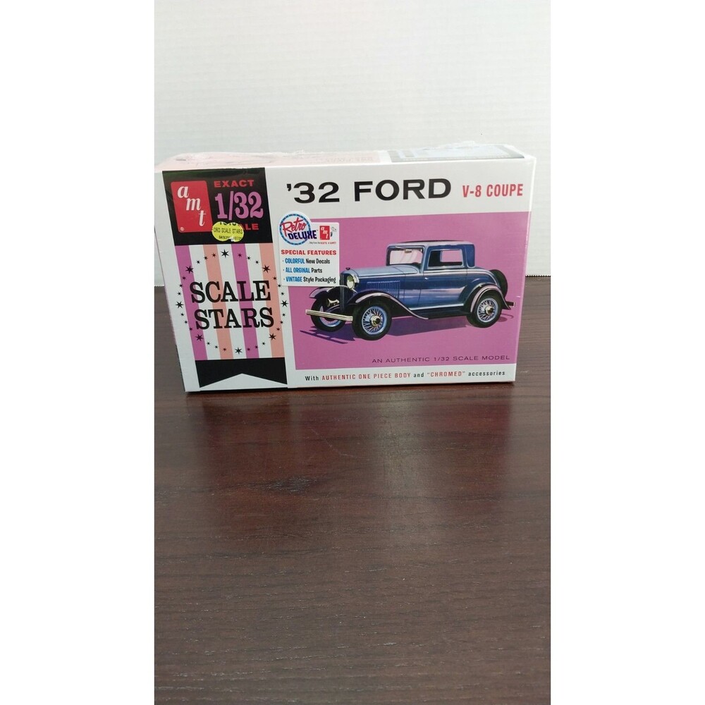 AMT Scale Stars 1932 '32 Ford V-8 Coupe 1/32 Scale Model Kit AMT1181/12 SEALED
